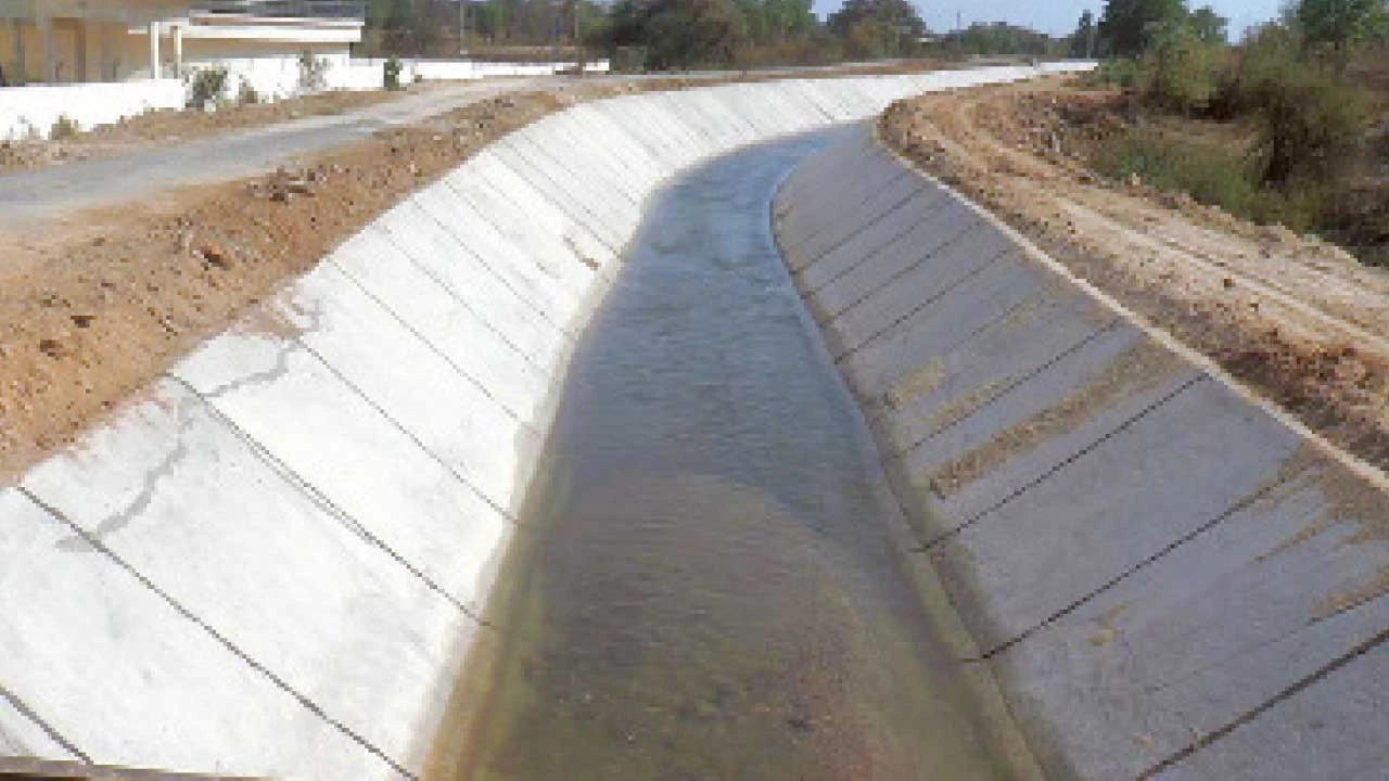 Chhota Udepur: સુખી ડેમના જમણા કાંઠા નહેરમાં પાણી છોડાતાં ખેડૂતોમાં આનંદ