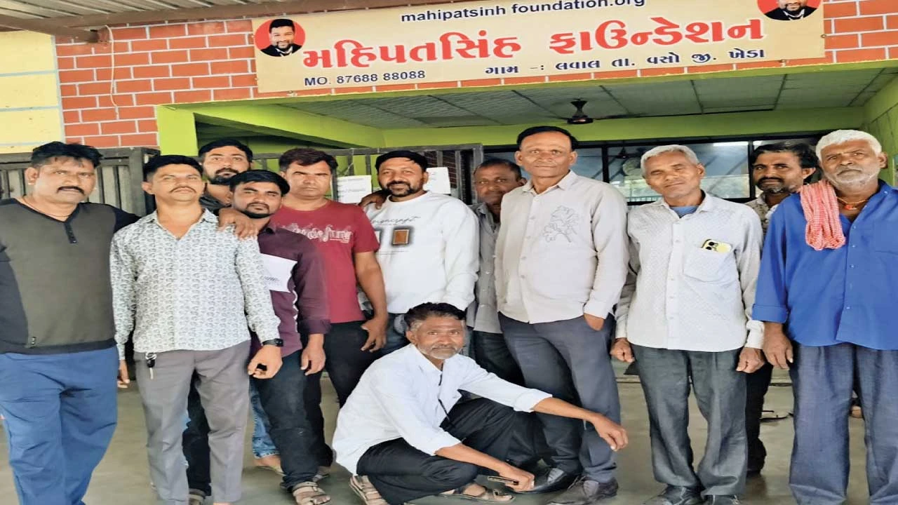 Patan: ચાણસ્માના સેવાળા ગામના ખેડૂતોએ વૃદ્ધાશ્રામમાં 80 મણ ઘઉંનું દાન કર્યું