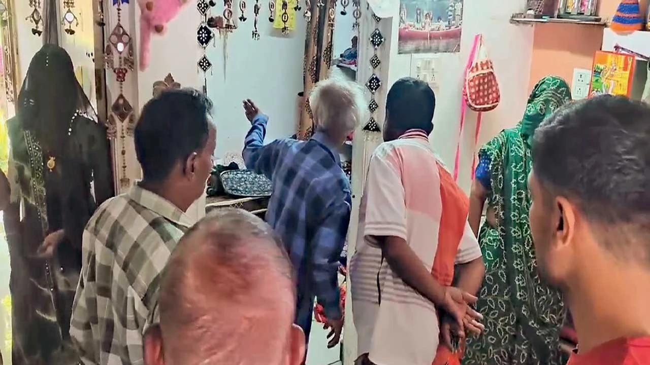 Surendranagar: સાયલામાં તસ્કરો દીકરીનાં લગ્ન માટે બનાવેલ દાગીના ચોરી ગયા