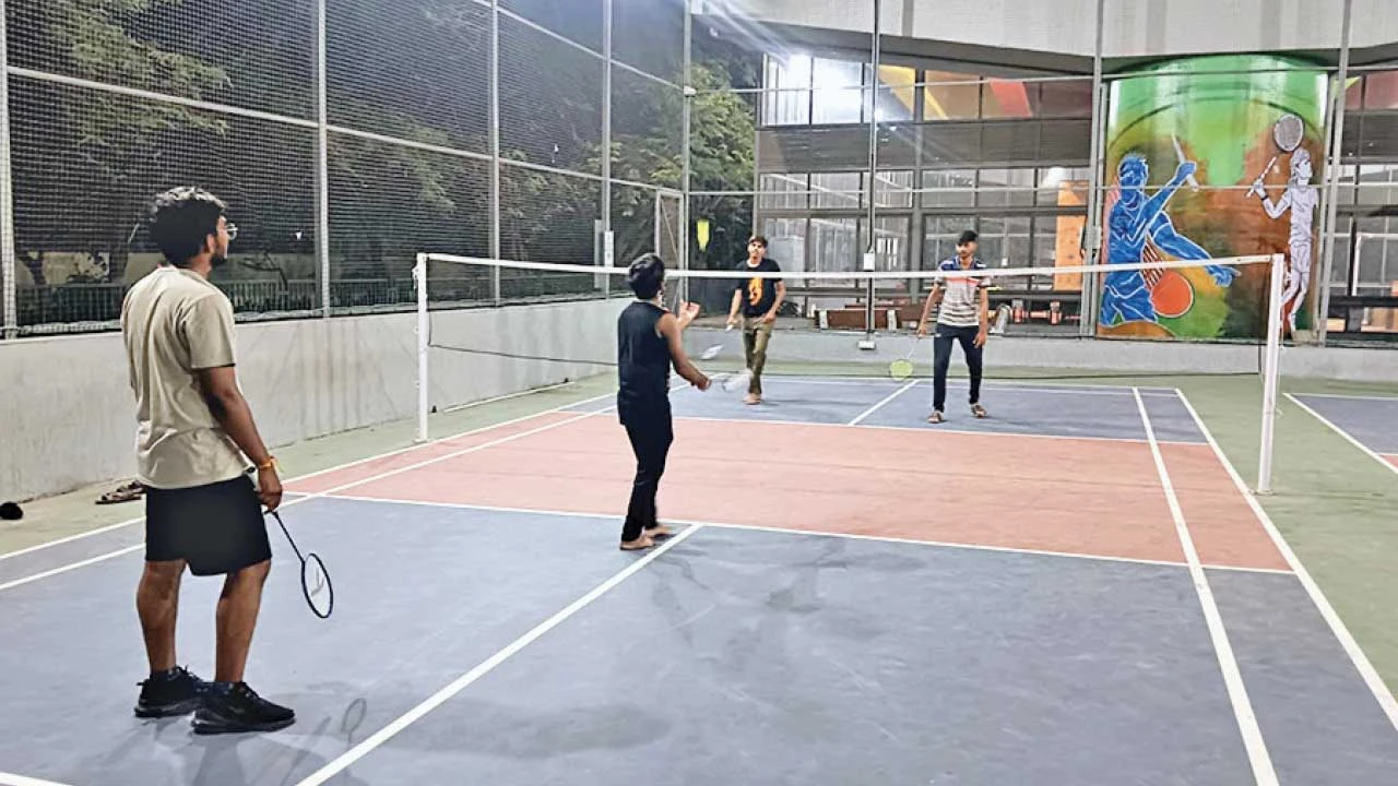 ગાંધીનગરમાં 4400 લોકોએ વિવિધ sports નો લાભ લીધો.