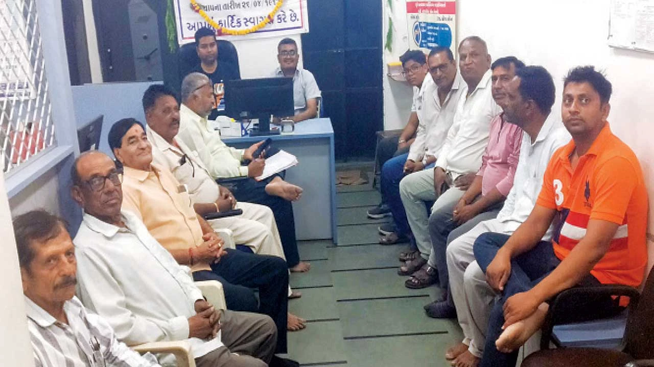 Vadodara: ધી બરોડા સેન્ટ્રલ કો-ઓપ.બૅંકના 144મા સ્થાપના દિવસની ઉજવણી.