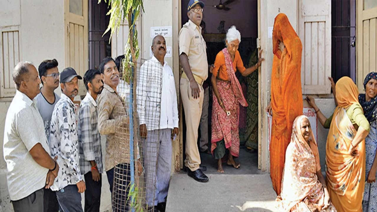 સુરેન્દ્રનગર મહાનગરના 1774 મતદારોને 136 મુરતિયામાંથી 1 પણ પસંદ ન આવ્યો