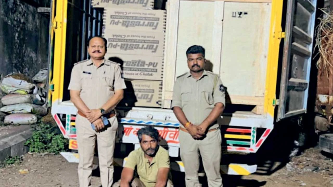 ચંપલના બોક્સની આડમાં વિદેશી દારૂની હેરાફેરી: લાખોનો મુદ્દામાલ કબજે.