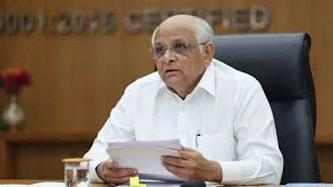 Gandhinagar: રાજ્ય સરકારની તમામ કચેરીઓમાં પાંચ દિવસનું અઠવાડિયું કરવા CMને રજૂઆત