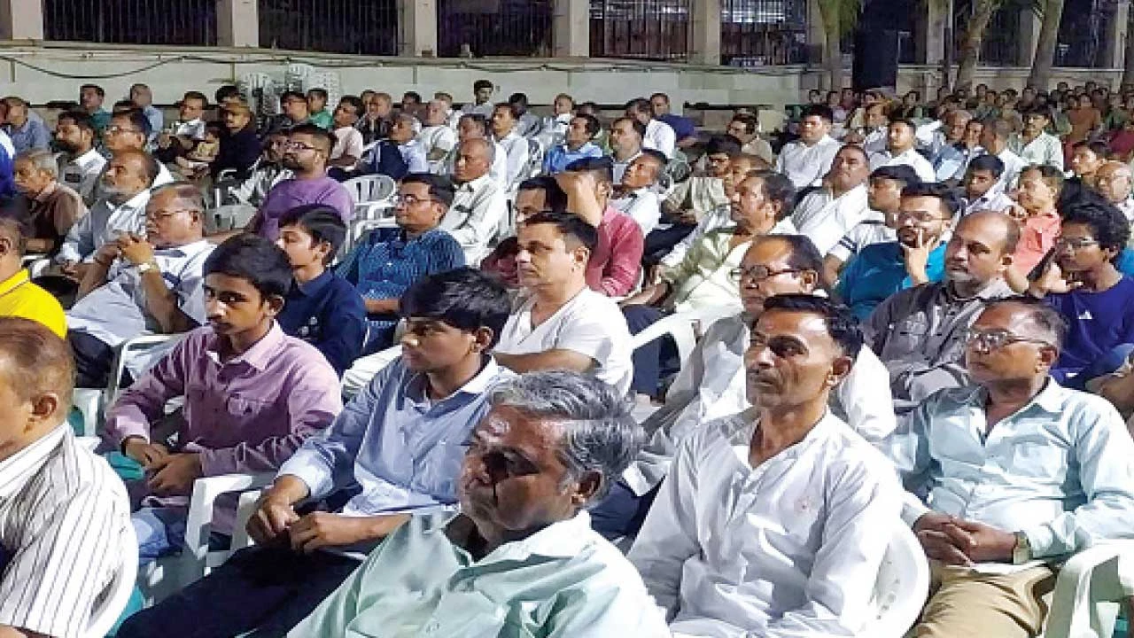 યોગીજી મહારાજના પ્રાગટ્યદિનની ભક્તિમય ઉજવણી, ભજન-પ્રવચનો.