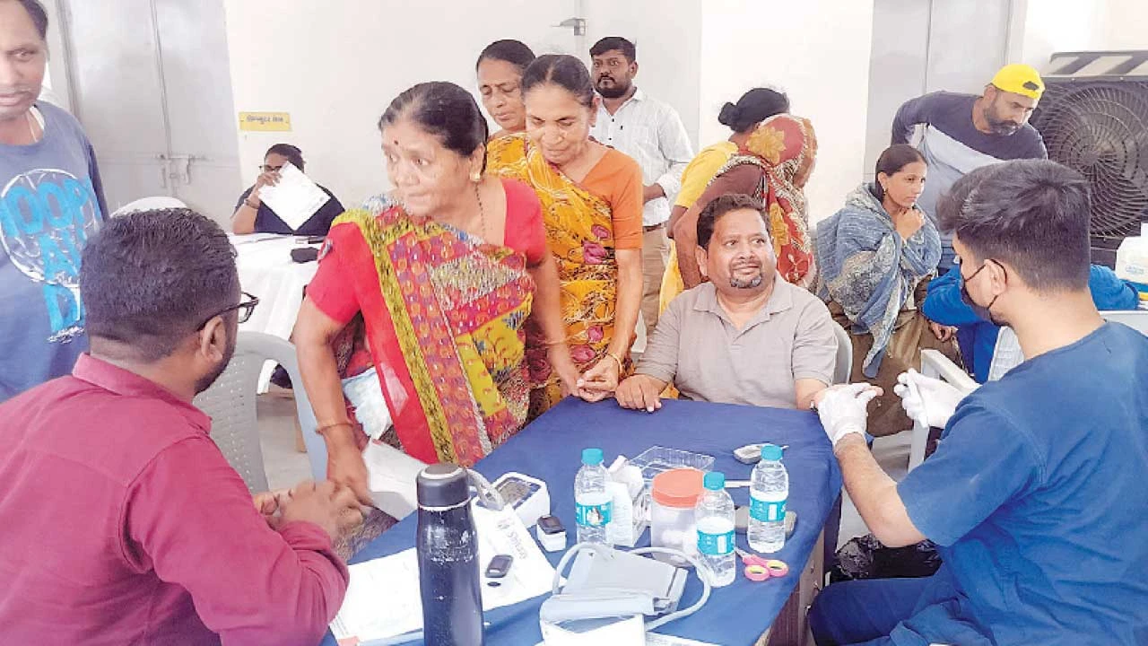 ડભોઇ: 4 ગામ માટે વિનામૂલ્યે મેડિકલ કૅમ્પ યોજાયો