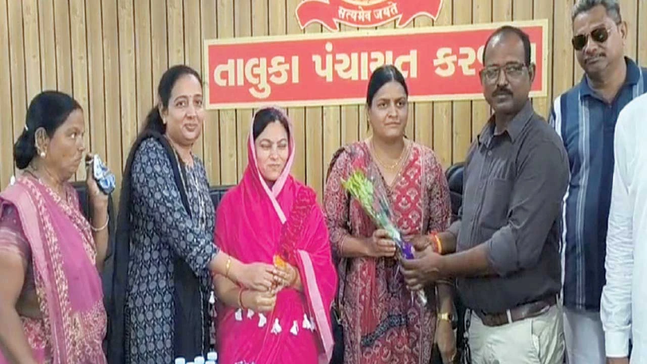 કરજણ તાલુકા પંચાયત: રોશની રણા પ્રમુખ અને ભૂમિકા પટેલ ઉપપ્રમુખ તરીકે ચૂંટાયા.