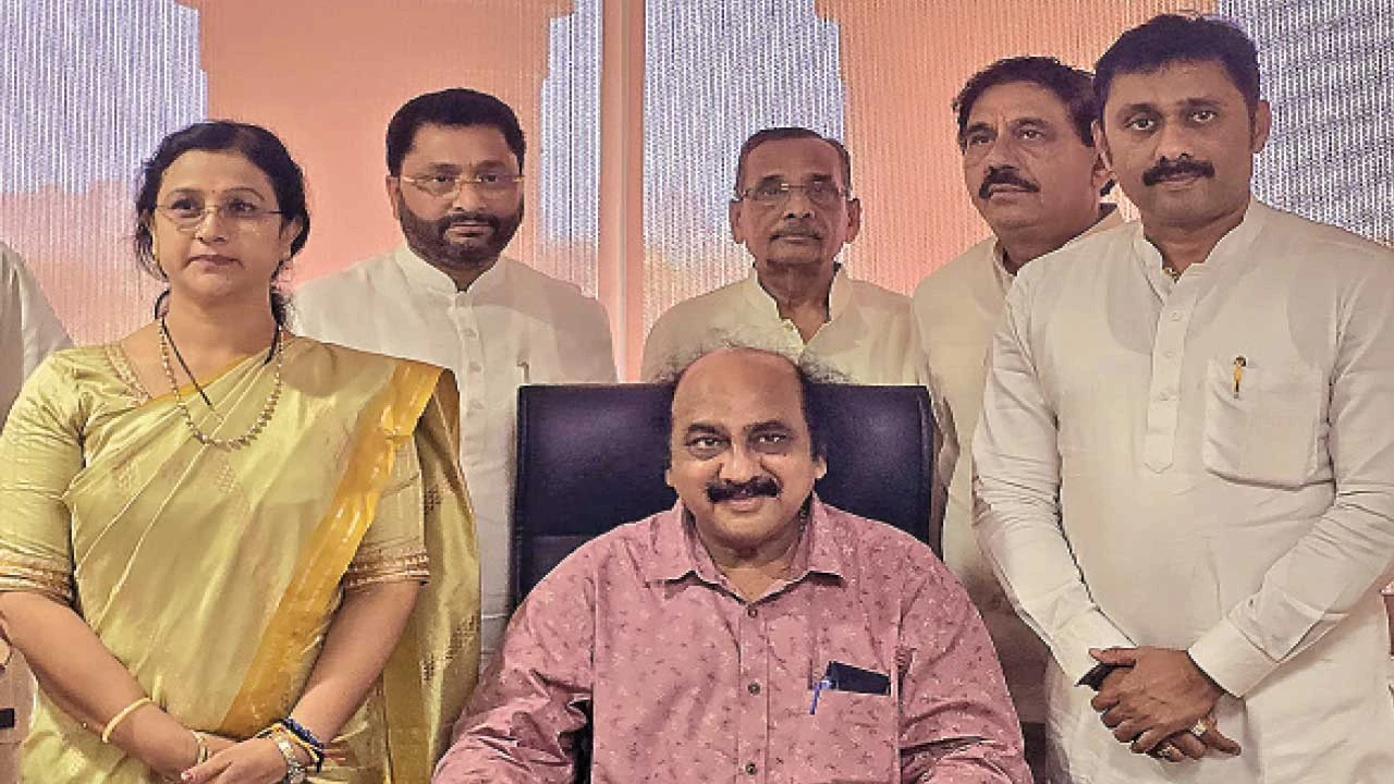 ગુજરાત વિધાનસભાની જાહેર હિસાબ સમિતિની બેઠક યોજાઈ