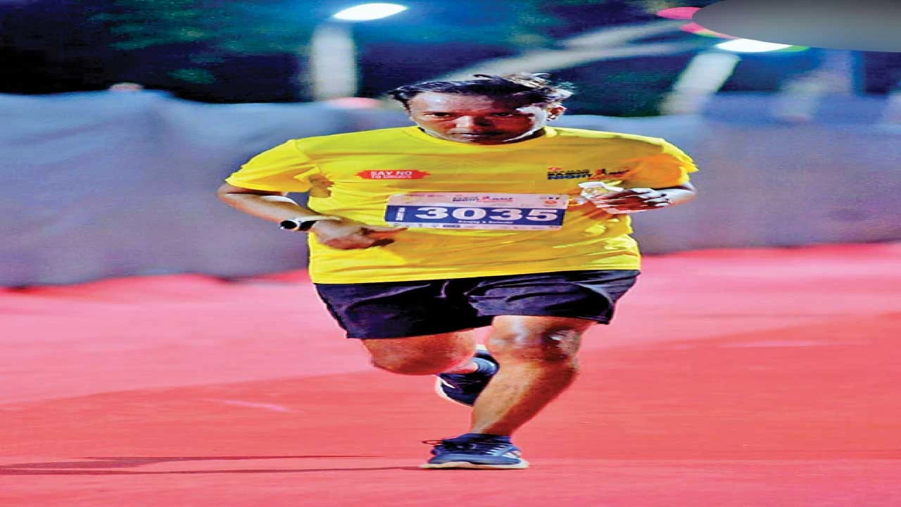 Rajkot: રાજકોટના દોડવીરે નવ વર્ષમાં 6 ફુલ અને 20 હાફ મેરેથોન પૂર્ણ કરી