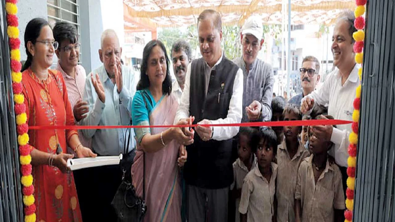 Vadodara: L&Tઅને સ્કોર ફાઉન્ડેશન દ્વારા નવીન શાળા ભવનનું લોકાર્પણ કરાયું