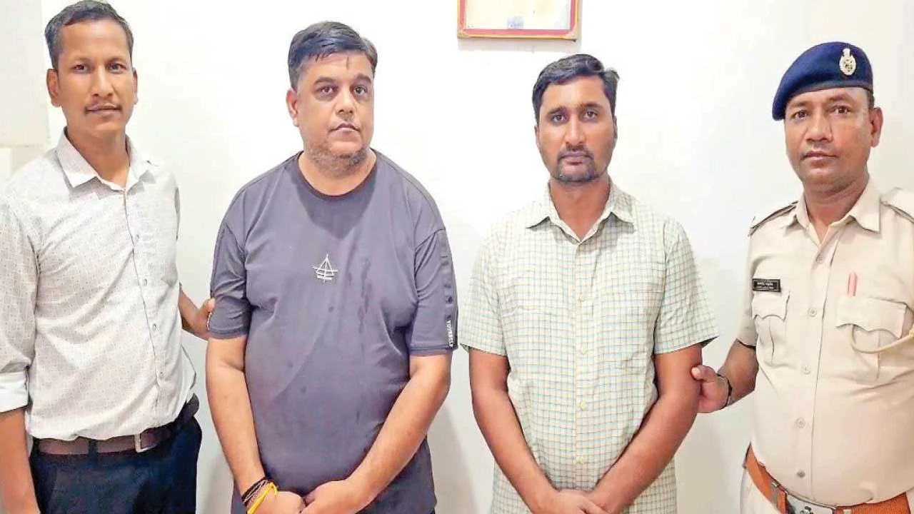 ગોધરા: રૂપિયા 2.79 કરોડના ચકચારી કૌભાંડના બે આરોપીની ધરપકડ.