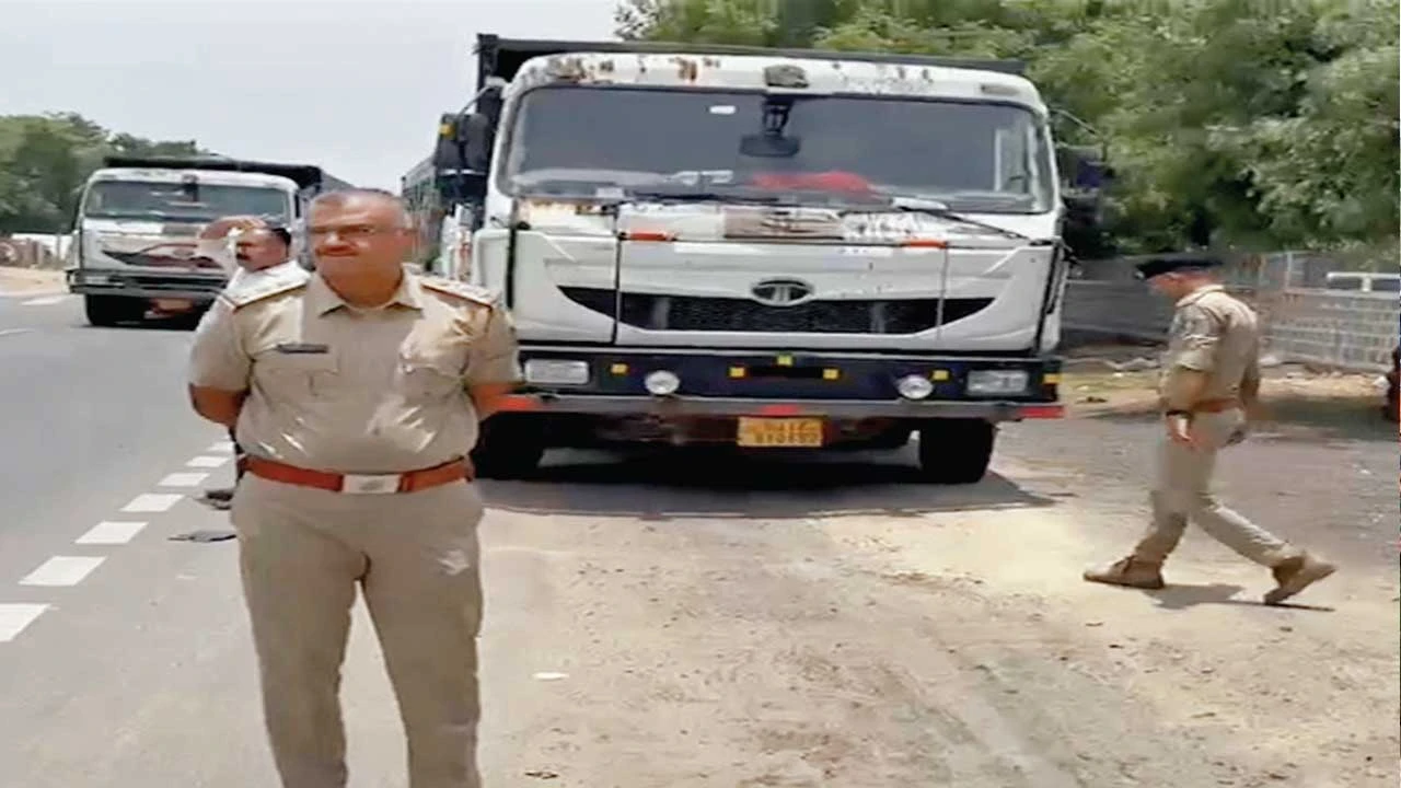 Banaskantha: પાંથાવાડા પોલીસે રેતીની હેરાફેરી કરતા 10 ડમ્પરને ઝડપી લીધા