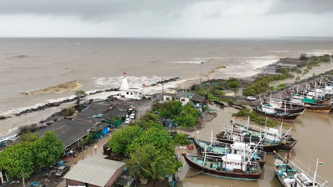Valsad News: Sea Submerges 348 Hectares of Land in Moti Danti Village