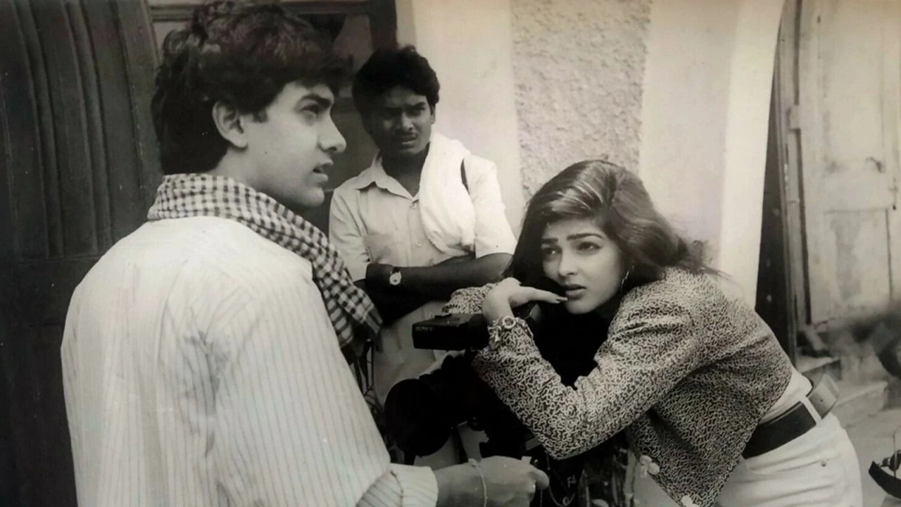Mamta Kulkarni and Aamir Khan (1)