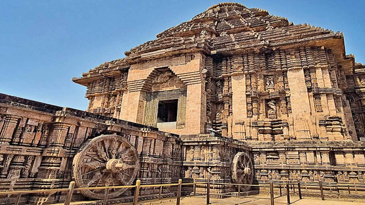 કોણાર્કનું પ્રાચીન સૂર્યમંદિર: સૂર્યદેવને સમર્પિત, યુનેસ્કો વિશ્વ ધરોહર સ્થળ