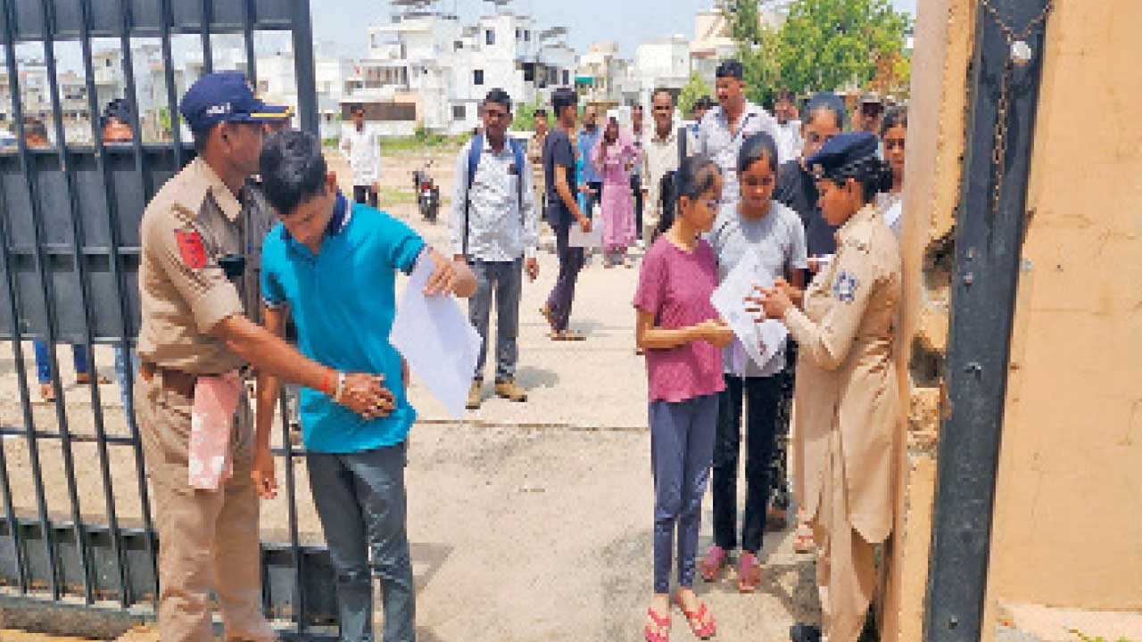ગોધરામાં RE-NEET (UG) પરીક્ષા શાંતિપૂર્ણ રીતે યોજાઈ