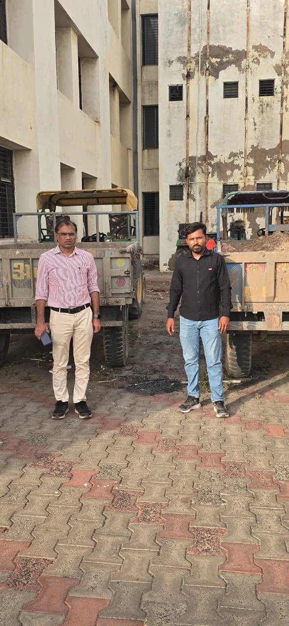 Surendranagar News: Illegal Mining Raid in Thangadh Surendranagar Seized 25 Lakh Seized