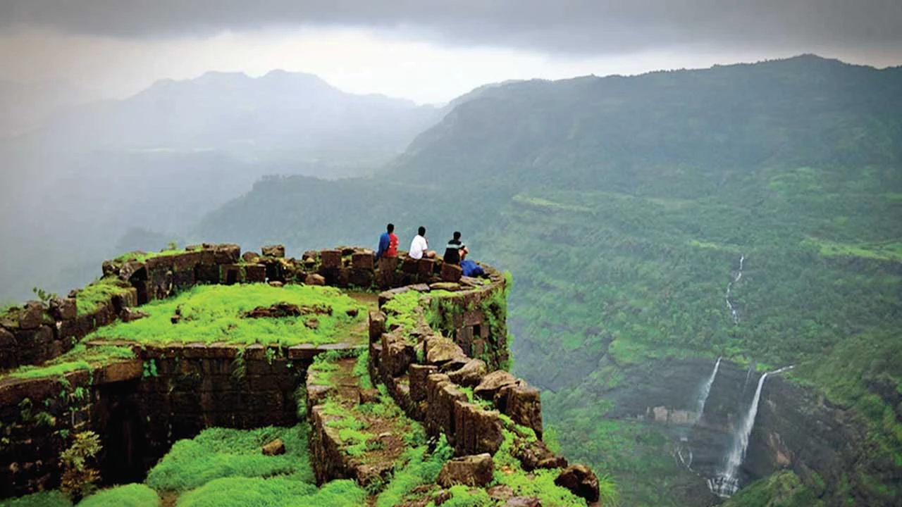 ખંડાલા: મહારાષ્ટ્રનું કુદરતી સૌંદર્ય અને ઐતિહાસિક વારસો ધરાવતું પ્રખ્યાત હિલસ્ટેશન