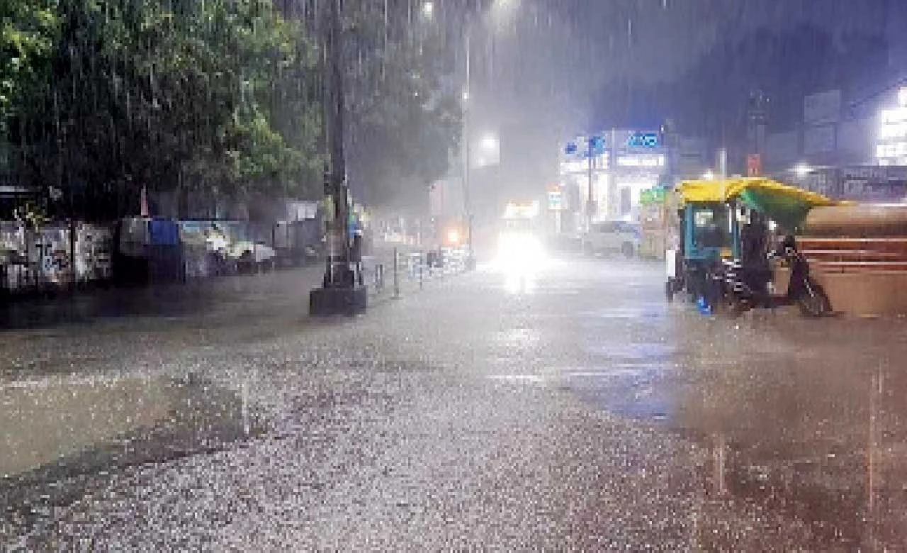 પાદરા-વડુ પંથકમાં સોમવારે મોડીસાંજે ધમાકેદાર બે ઇંચ વરસાદ