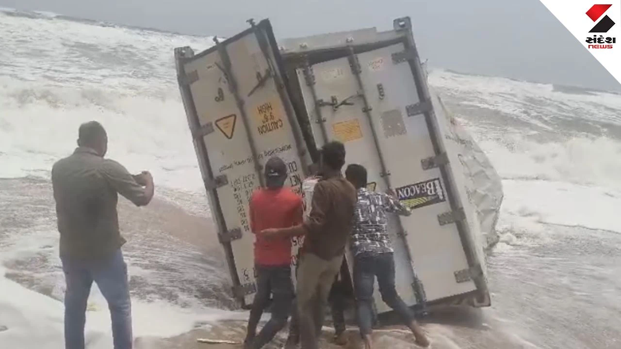 Porbandar: Mysterious Unclaimed Tanker Found At Madhavpur Beach, Investigation On