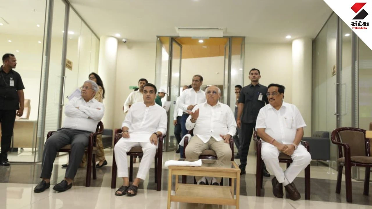 Surat Floods: CM Rebukes Officers over Failure; Rs 500 Crore Package Announced