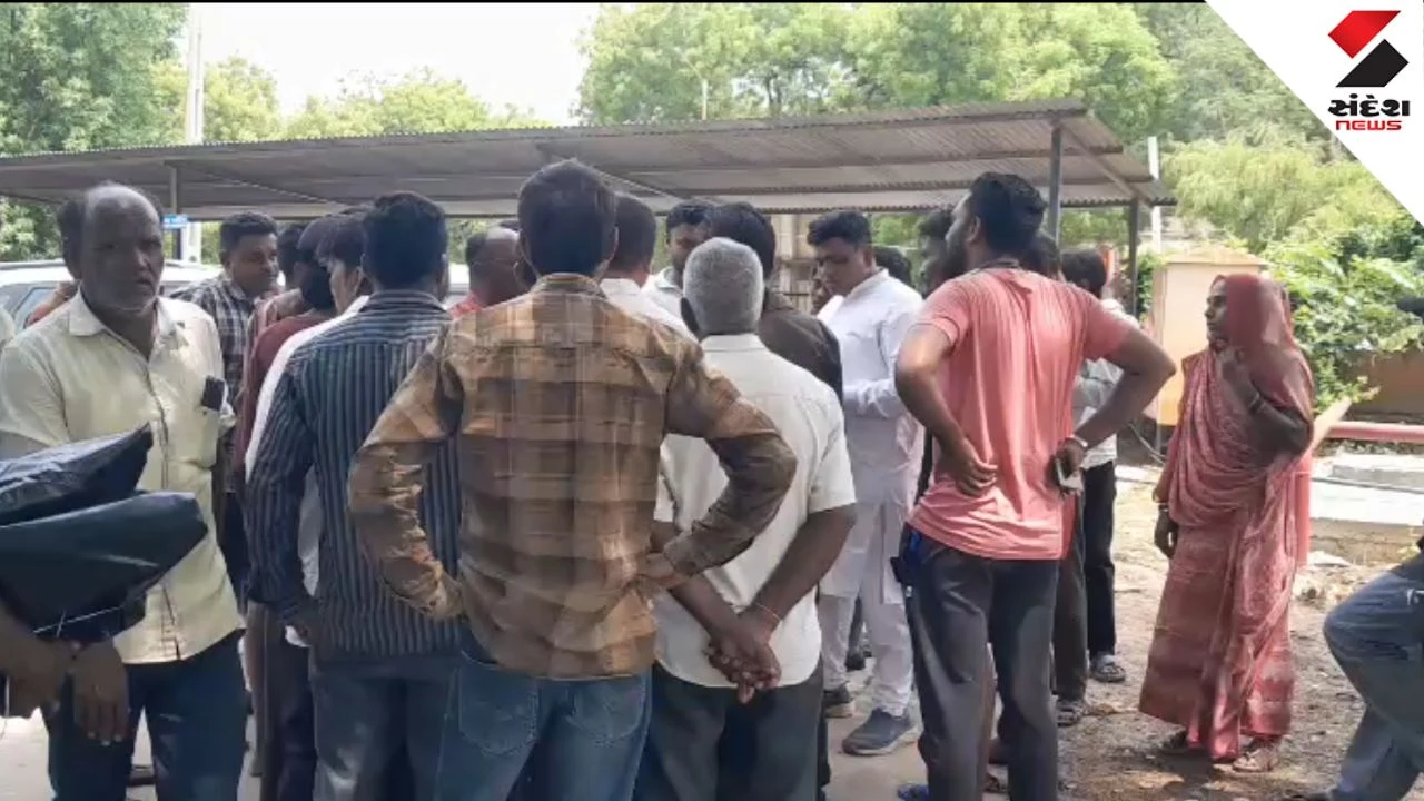 Gandhinagar News: Kalol: Sanitation Worker Electrocuted in Arvind Mill, Family Protests