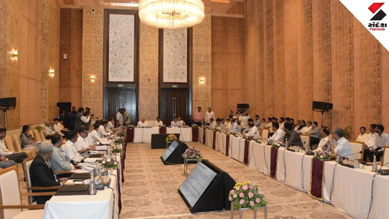 Nitin Gadkari & CM Bhupendra Patel Review Gujarat National Highway Projects