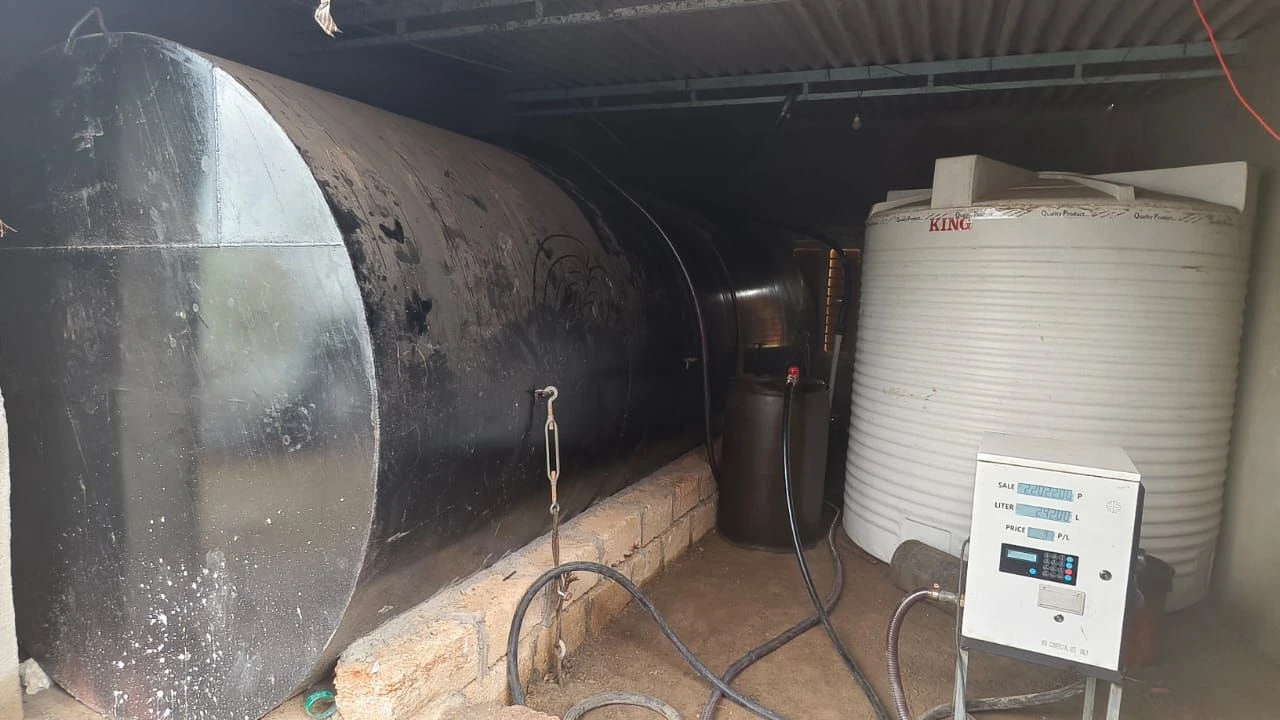 Junagadh News SMC Raid on Illegal Biodiesel Worth Rs 2.13 Crore (2)