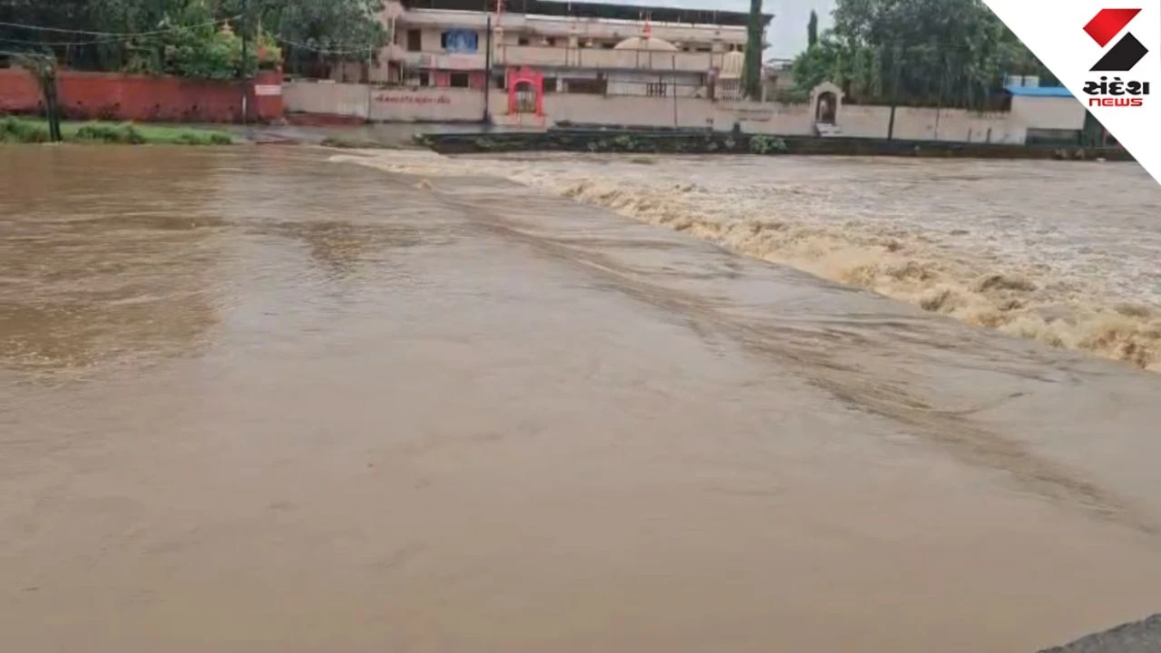 Tapi Rain Update: 49 Roads Closed, Villages Cut Off in Valod and Ukai