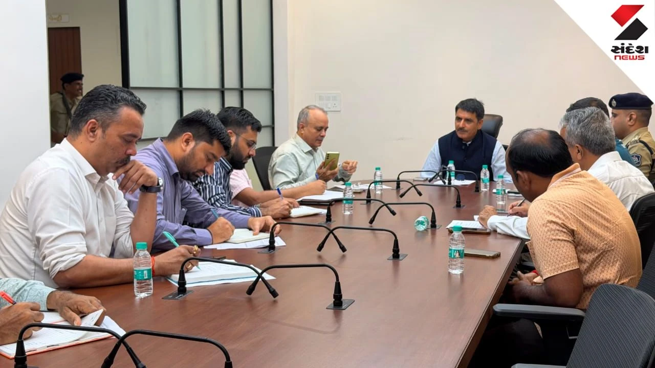 Tharad Rain Update: Vav-Tharad High Alert: Heavy Rainfall in Bhabhar, Assembly Speaker Shankar Chaudhary Chairs Meeting