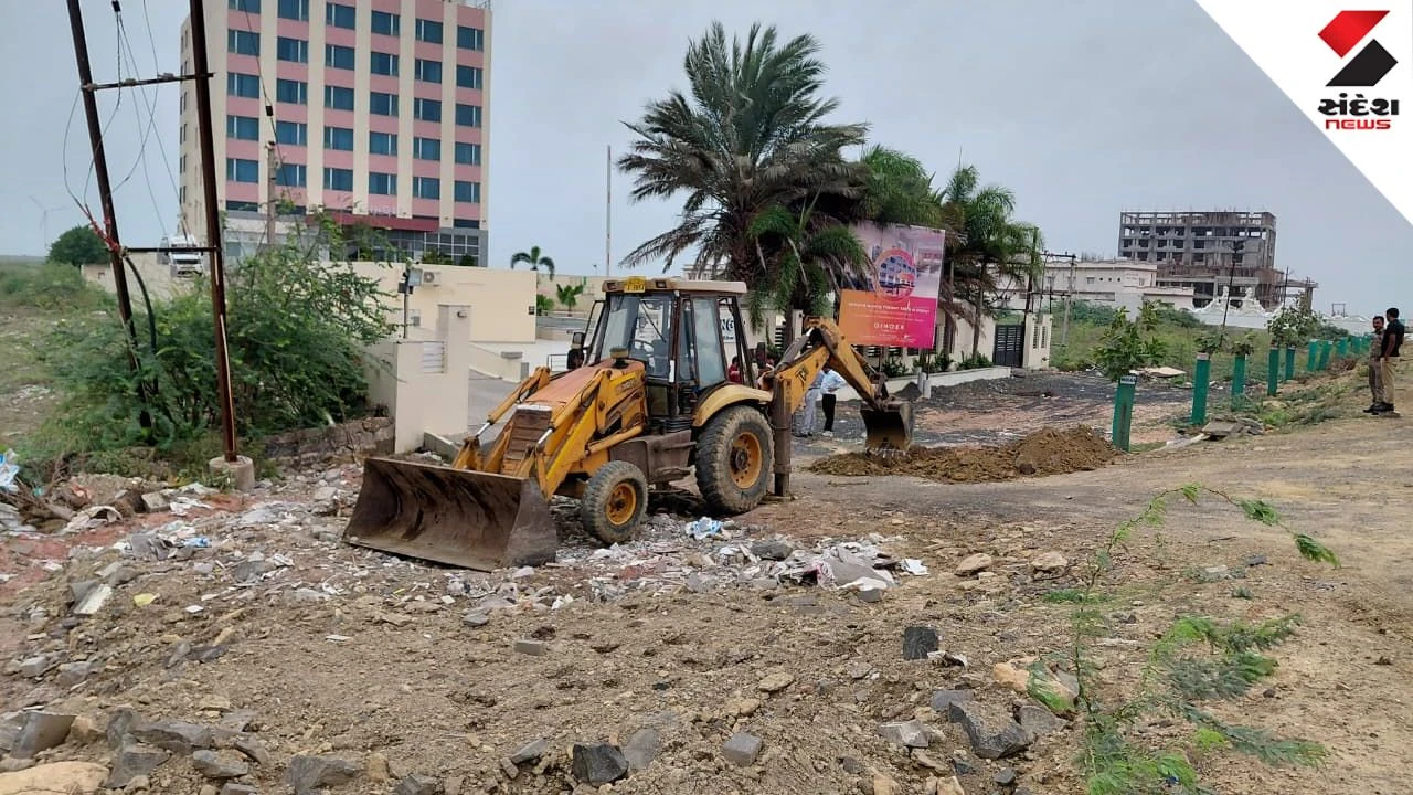 Dwarka News: Demolition Drive: NHAI Removes 200 Illegal Encroachments in Bardiya