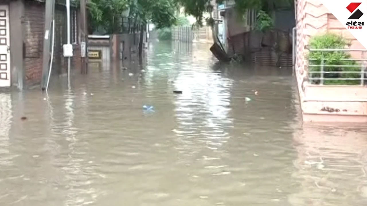 ahmedabad-bopal-waterlogging-heavy-rain-amc-protest