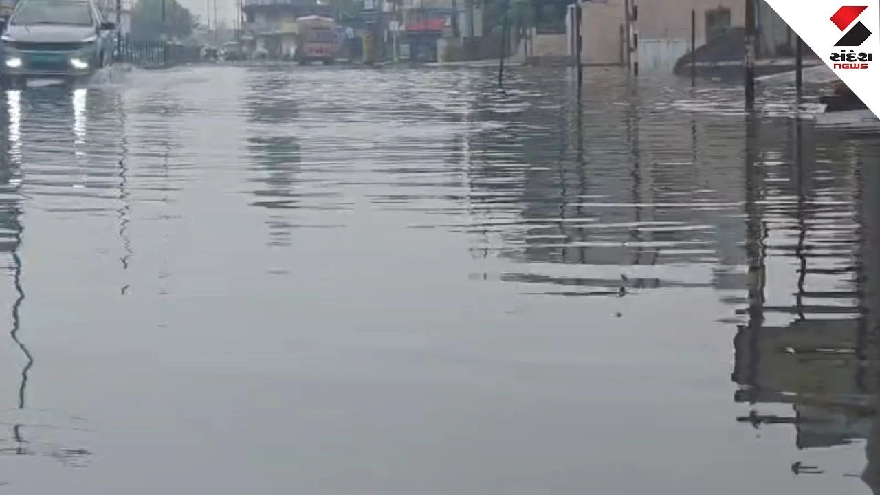 Heavy Rain In Deesa Banaskantha: Waterlogging On Ranpur Road Causes Disruption