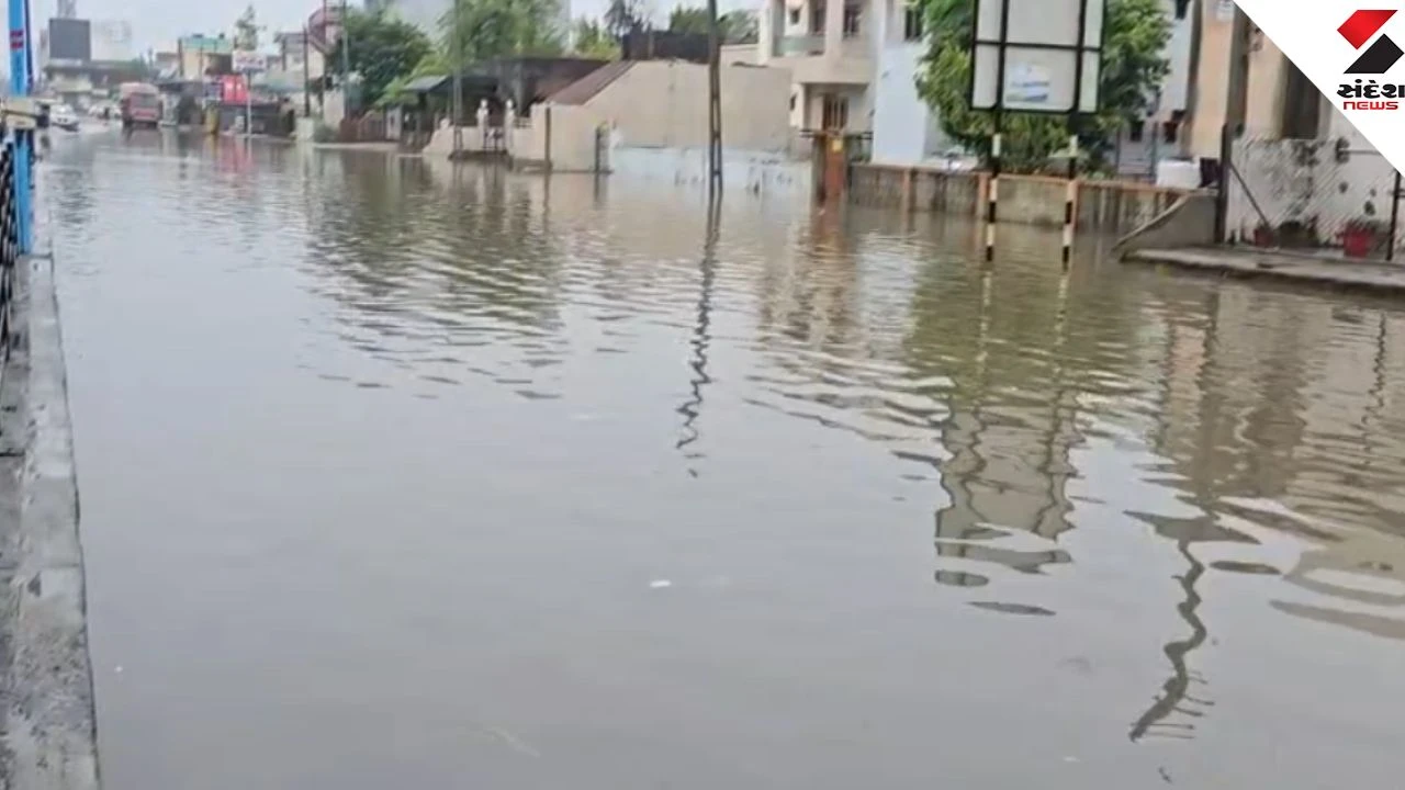 Heavy Rain In Deesa Banaskantha: Waterlogging On Ranpur Road Causes Disruption