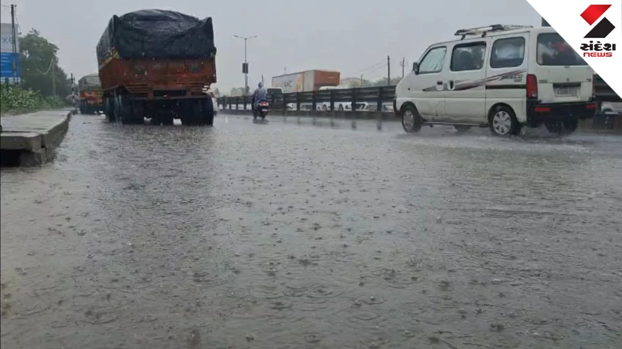 Banaskantha Rain Update: 1.5 Inches Rain in Palanpur, Ambaji Highway Flooded