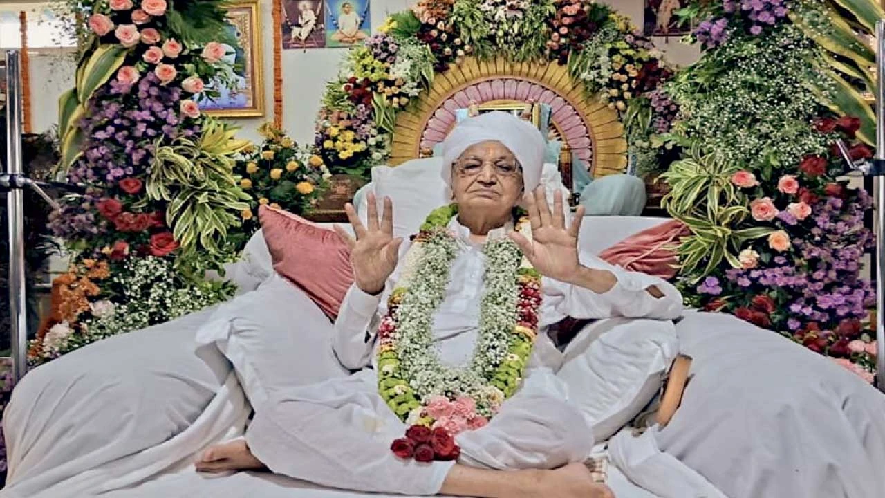 હિંમતનગર: કાંકણોલ ધામમાં ગુરુપૂર્ણિમા મહોત્સવ, ભક્તિ અને સેવાના અનેક કાર્યો થયા.