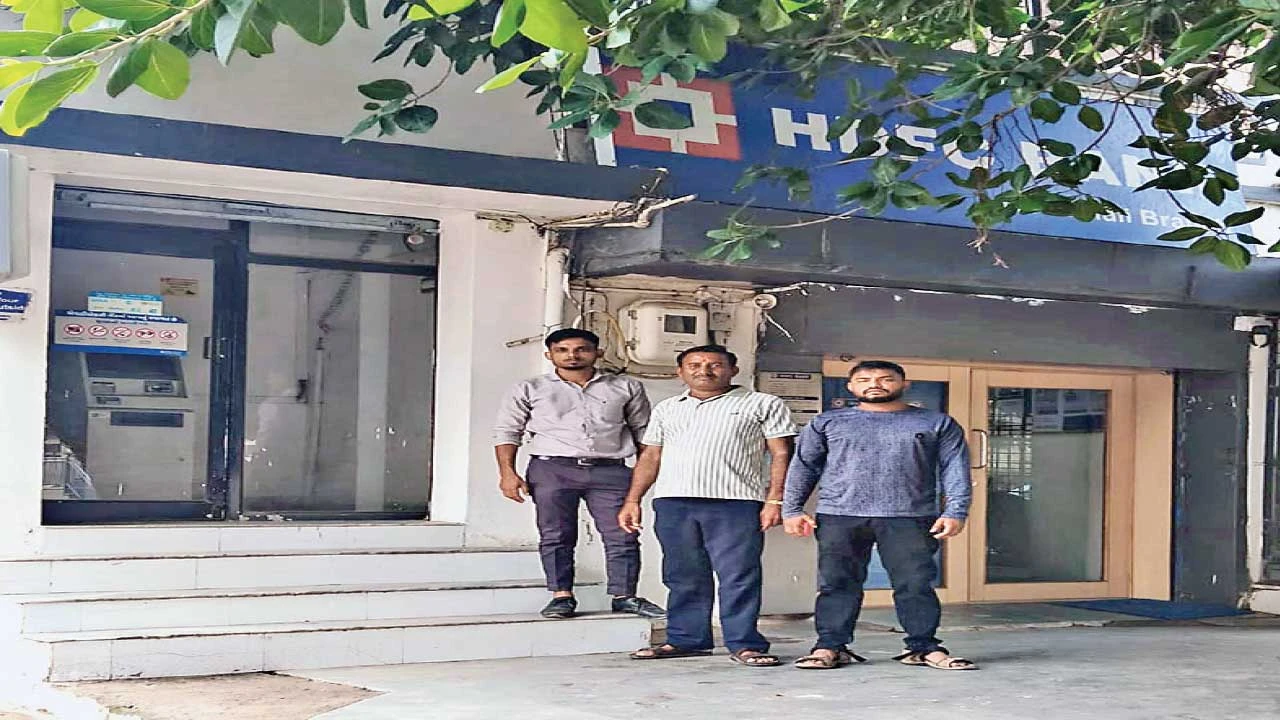 ઇડરના નેત્રામલી ગામમાં HDFC બેંકનું ATM ફરી ધમધમતું થયું, ગ્રામજનોમાં ખુશી