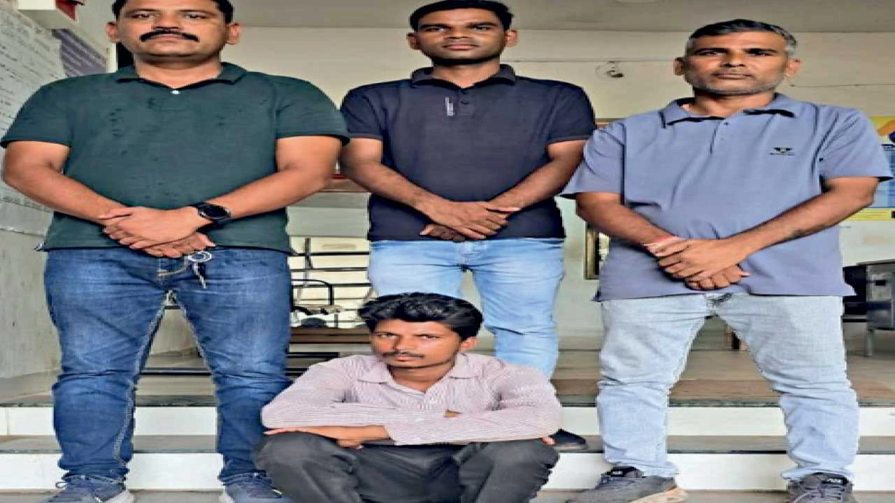 હિંમતનગર LCB દ્વારા પોશીનામાંથી પશુ ચોરીના ફરાર આરોપી ઝડપાયો