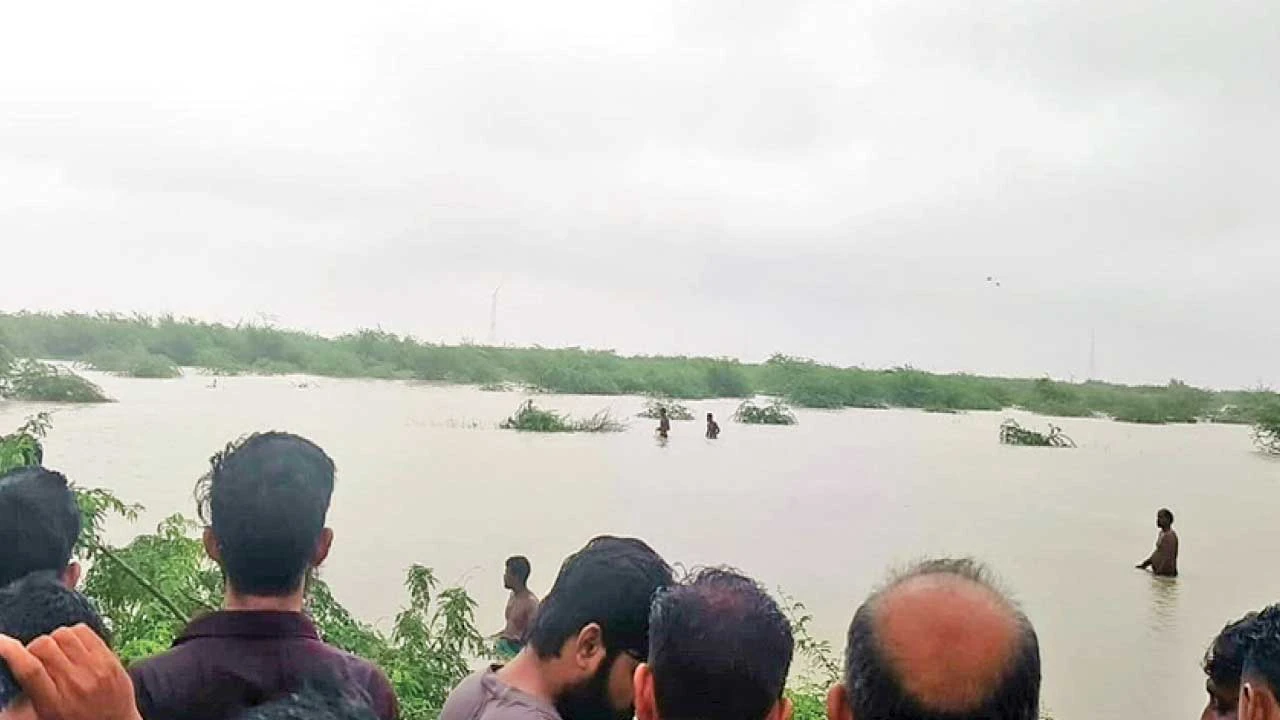 ભરૂચ: વાગરાના લીમડી-અંભેલ કાંસમાં ડૂબી બે યુવાનોના મૃતદેહ મળ્યાં