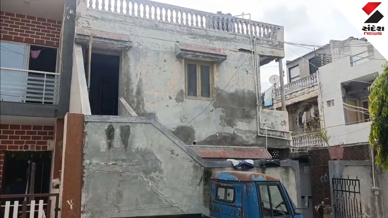 Jamnagar News: House Roof Collapse in Rajpark, 3 Injured