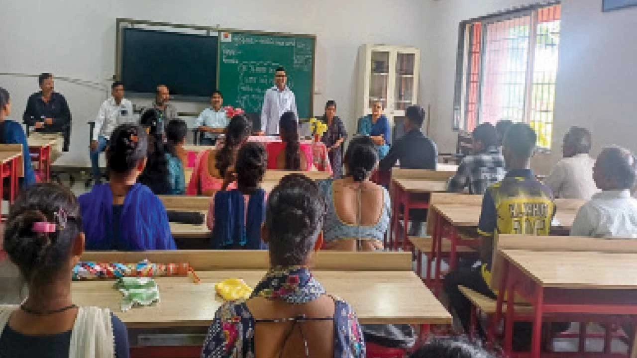 Vapi: મસાટ બોરટીયા ફળિયા પ્રાથમિક શાળામાં નવી એસએમસીની રચના