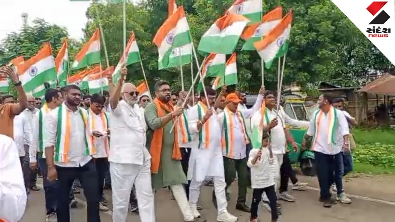 Vadodara News: Grand Tiranga Yatra in Sadhli: Half-a-Kilometer Long Procession Filled with Patriotic Fervor