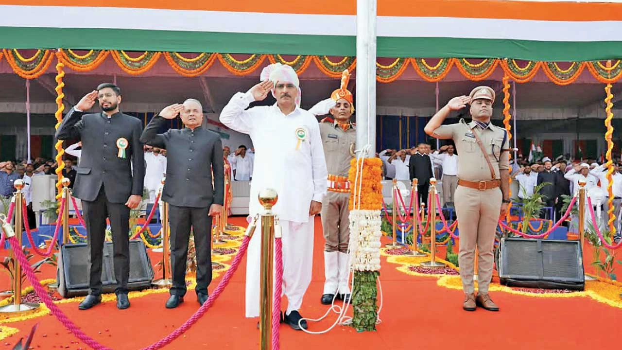 બનાસકાંઠા: વાવ-થરાદમાં 80માં સ્વાતંત્ર્ય પર્વની ગૌરવપૂર્ણ ઉજવણી