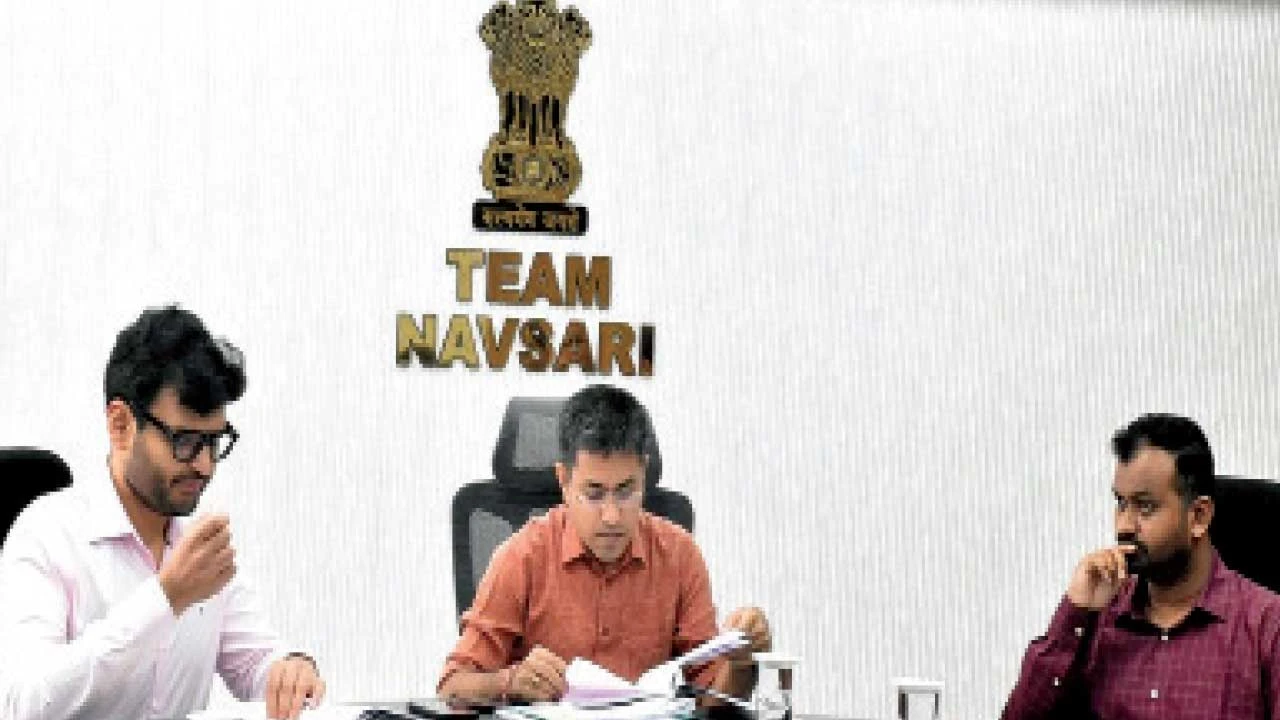 Navsari: શૈક્ષણિક સંસ્થાઓમાં વિદ્યાર્થીઓની સુરક્ષા માટે એન્ટિ-રેગિંગ સેલની રચના કરાશે