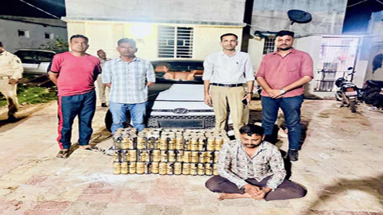 આનંદ: બીયરના 300 ટીન સાથે આઈ-20 કારમાં જતો શખ્સ પોલીસ ઝપટે ચડ્યો