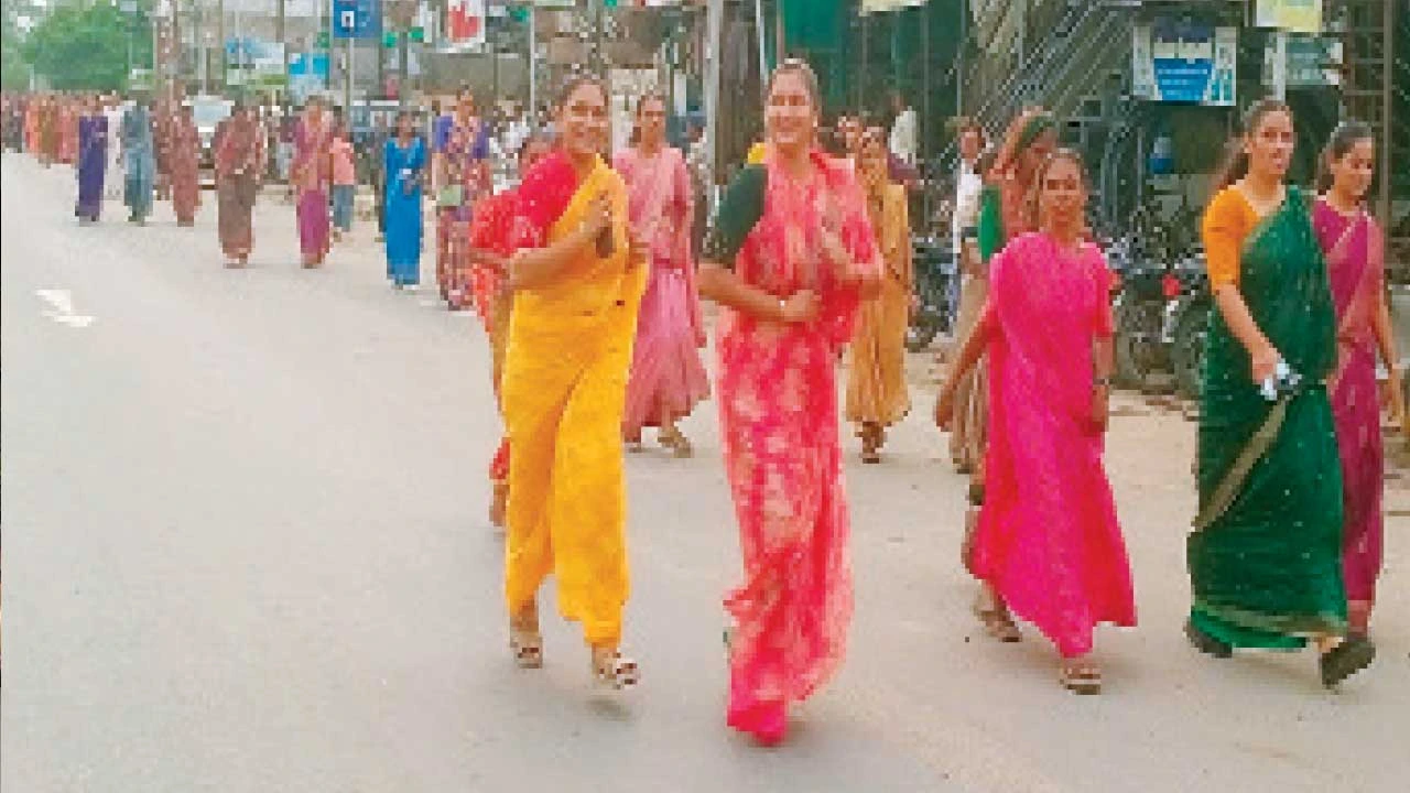 છોટાઉદેપુરના બોડેલી ખાતે 1500 થી વધુ મહિલાઓએ સાડી દોડ 2.0 માં ભાગ લીધો