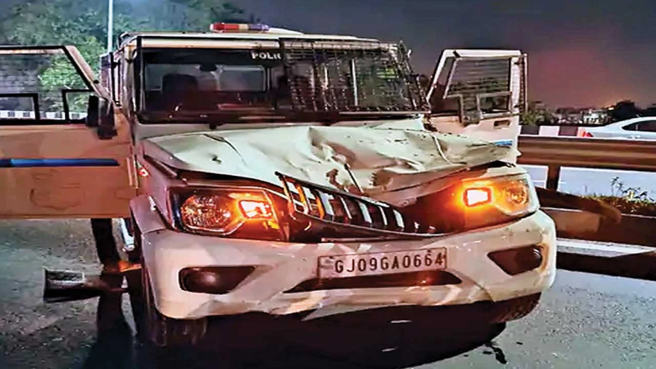 Himatnagar: હિંમતનગરમાં બ્રિજ પર 3 વાહનનો ગાય સાથે અકસ્માત, ગાયનું મોત