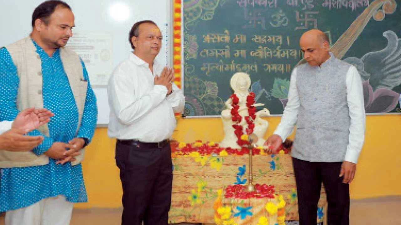 નસવાડી સરકારી બી. એડ્. કૉલેજમાં સંસ્કૃતકક્ષનું ઉદ્ઘાટન અને દીક્ષારંભ સમારોહ યોજાયો