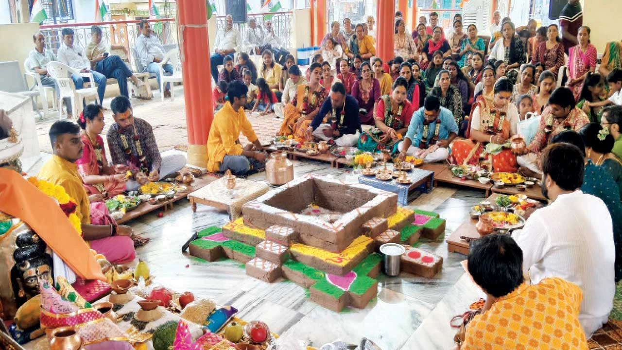 ડભોઈના પંચેશ્વર મહાદેવ મંદિરમાં 75 વર્ષીય જીર્ણોદ્ધાર બાદ પાટોત્સવ અને મહાયજ્ઞ સંપન્ન