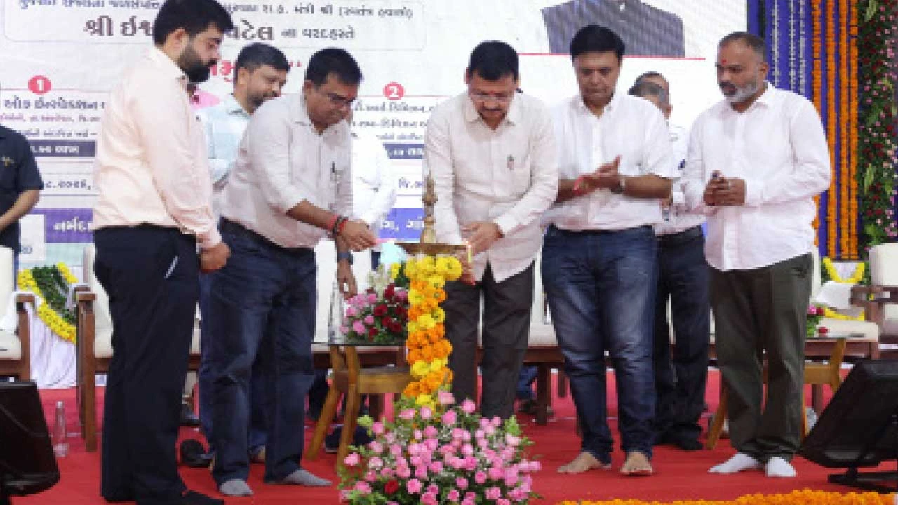 અંકલેશ્વરમાં વિકાસકાર્યોના ખાતમુહૂર્ત: ઇશ્વરસિંહ પટેલે કર્યો સરકારના કામોનો ઉલ્લેખ
